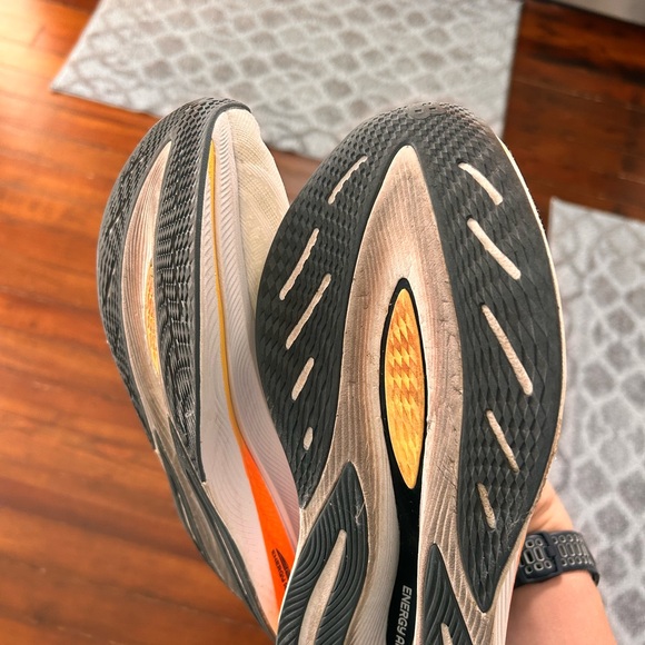 New Balance Fuel Cell Supercomp V2 - Picture 7 of 9